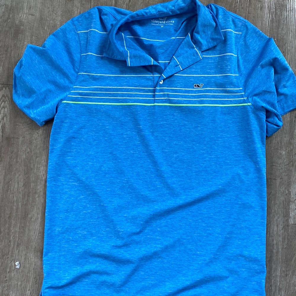 Vineyard Vines Performance Mens size Medium